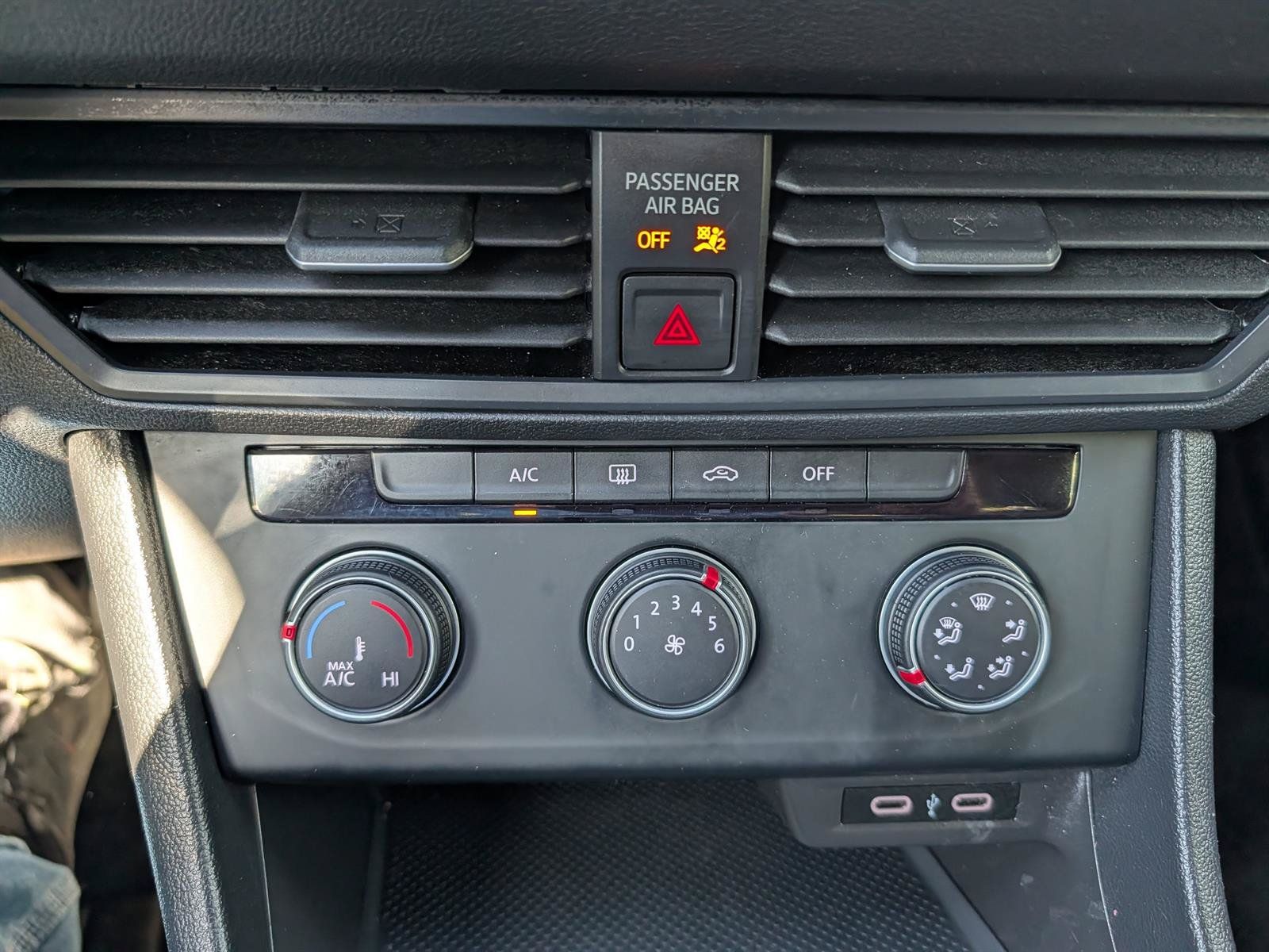 Certified 2023 Volkswagen Jetta Sport FWD image 30