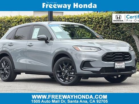 Certified 2025 Honda HR-V Sport image 1