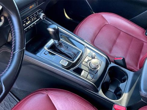 Used 2021 MAZDA CX-5 Carbon Edition image 16