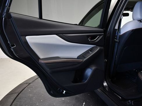 Used 2019 Subaru Crosstrek 2.0i Limited w/ Moonroof Package w/Navigation AWD/4WD image 39