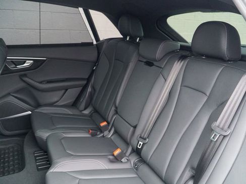 New 2026 Audi Q8 Premium Plus image 9