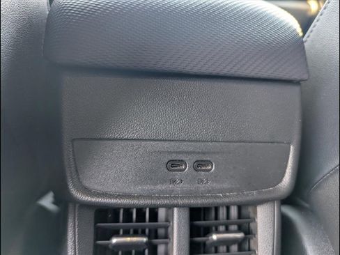 Used 2025 Chevrolet Equinox LT w/ Convenience Package II image 20