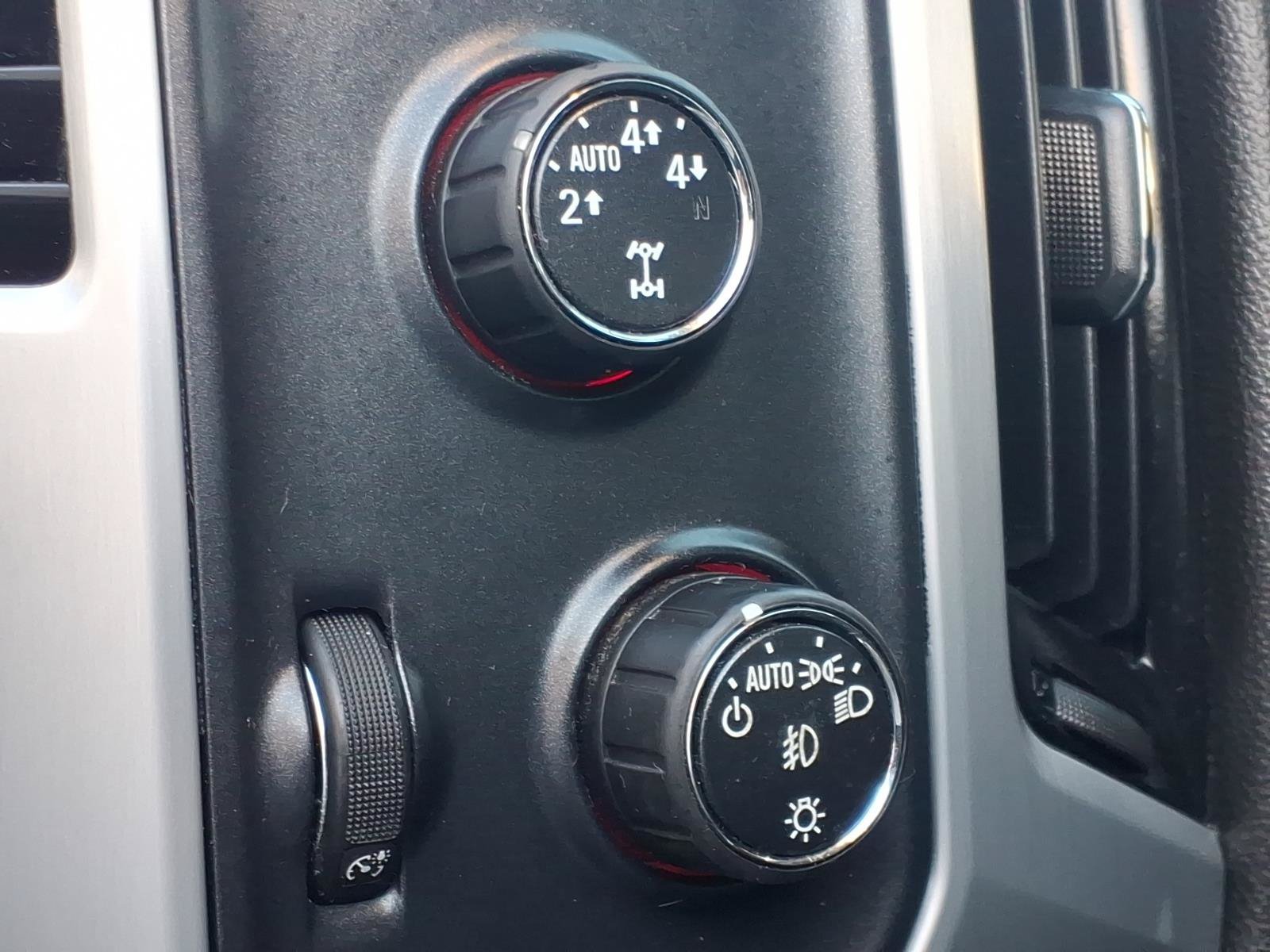 Used 2015 GMC Sierra 1500 SLE w/ SLE Value Package AWD/4WD image 8