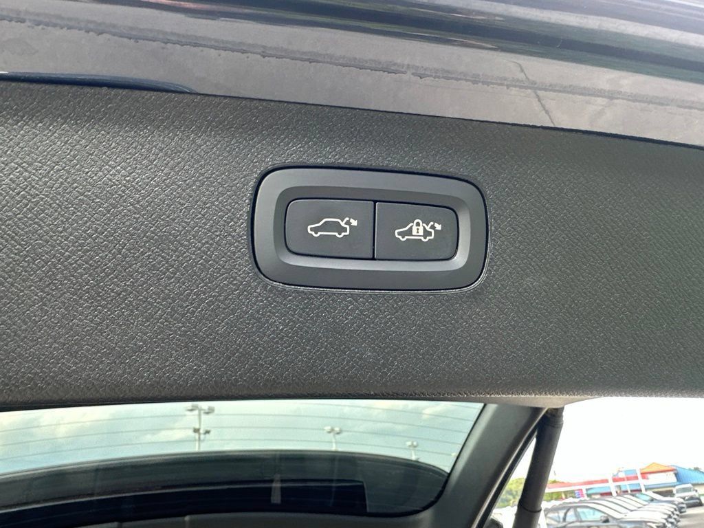 Certified 2026 Volvo XC90 B6 Plus AWD/4WD image 44