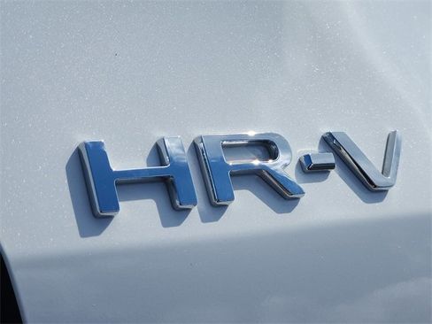 Used 2025 Honda HR-V Sport image 30