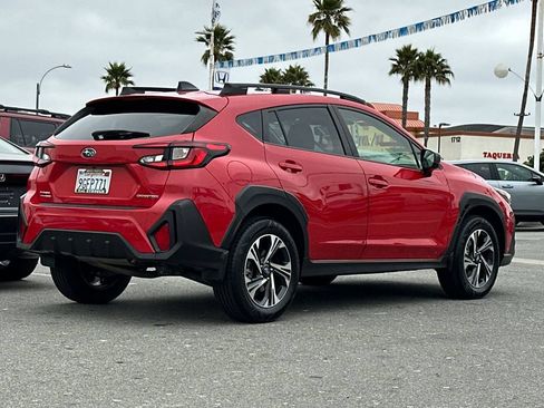 Used 2024 Subaru Crosstrek 2.0i Premium AWD/4WD image 3