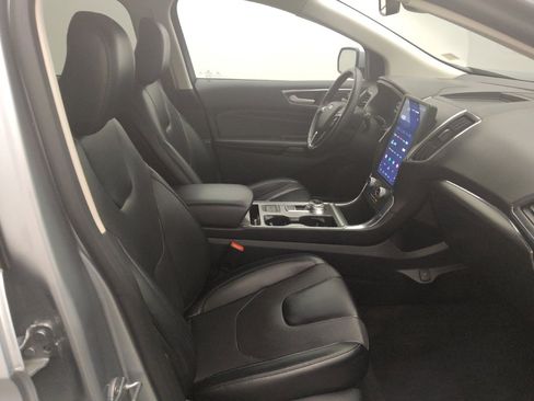 Used 2022 Ford Edge Titanium w/ Equipment Group 301A AWD/4WD image 21