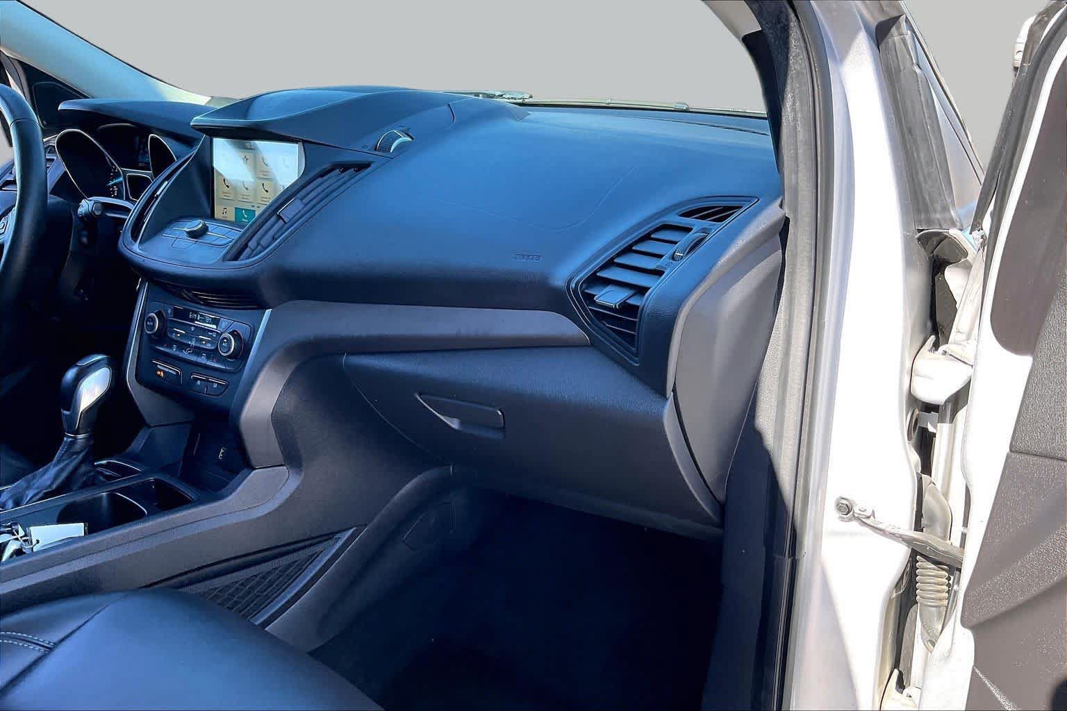 Used 2019 Ford Escape SEL FWD image 17
