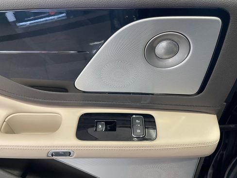 Used 2020 Lincoln Aviator Reserve w/ Equipment Group 202A AWD/4WD image 34