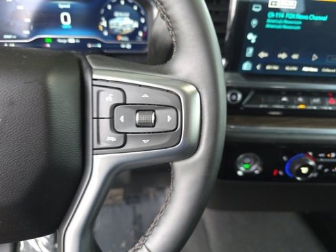 Used 2023 Chevrolet Silverado 1500 LT image 28