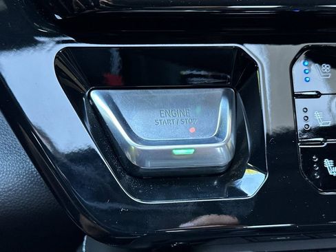 Used 2024 GMC Sierra 1500 AT4X image 22