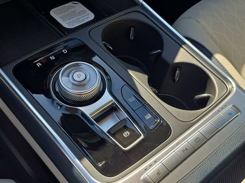 New 2026 Kia Carnival EX image 26