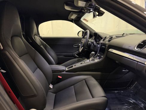 Used 2025 Porsche 718 Boxster S image 17