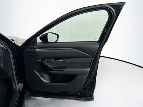 Used 2025 MAZDA CX-50 AWD 2.5 S w/ Premium Package image 34