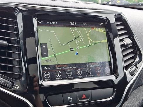 Certified 2019 Jeep Cherokee Limited w/ Trailer Tow Group AWD/4WD image 22