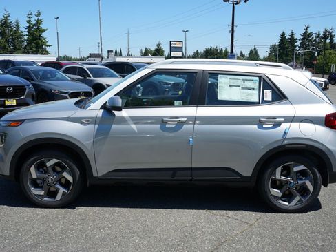 Certified 2025 Hyundai Venue SEL image 7