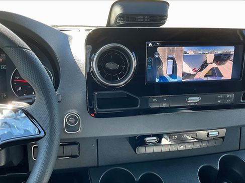 New 2026 Mercedes-Benz Sprinter 2500 image 6