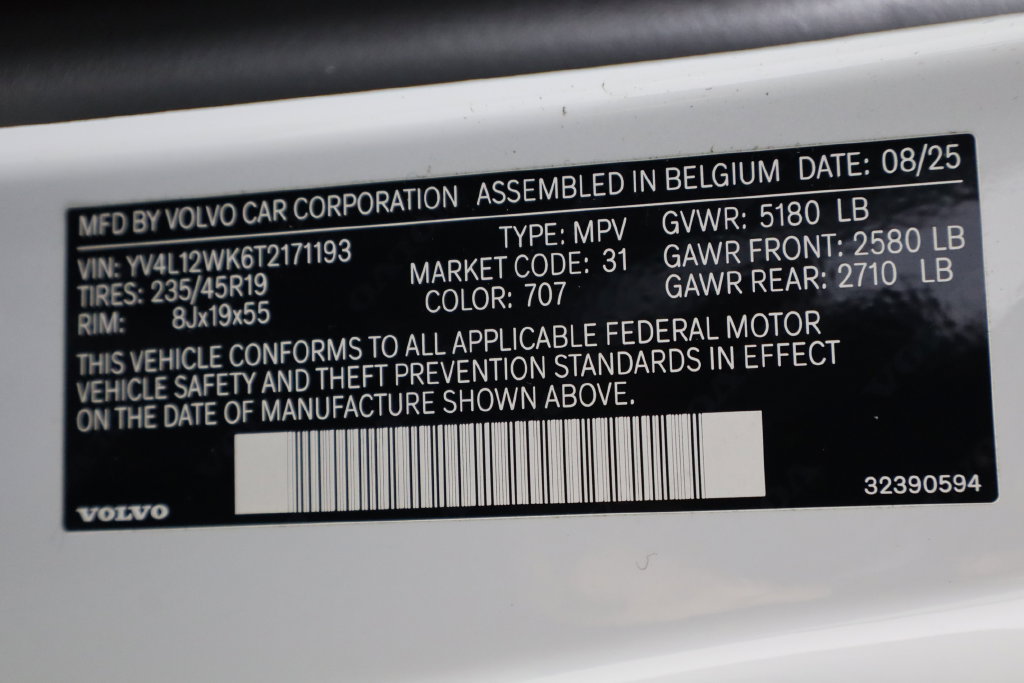 Used 2026 Volvo V60 B5 Cross Country Plus AWD/4WD image 36