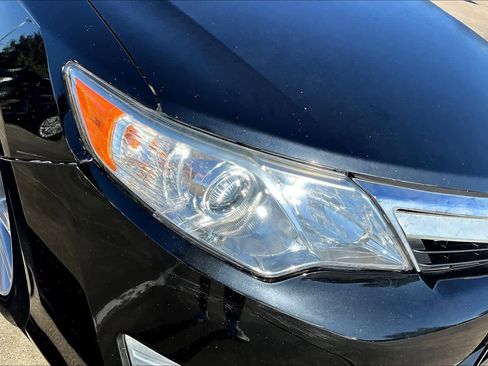 Used 2013 Toyota Camry L image 24