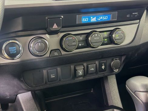 Used 2023 Toyota Tacoma TRD Off-Road image 19