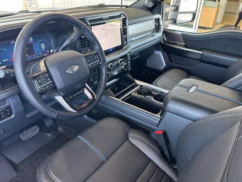 New 2026 Ford F350 Platinum w/ Tremor Off-Road Package AWD/4WD image 9