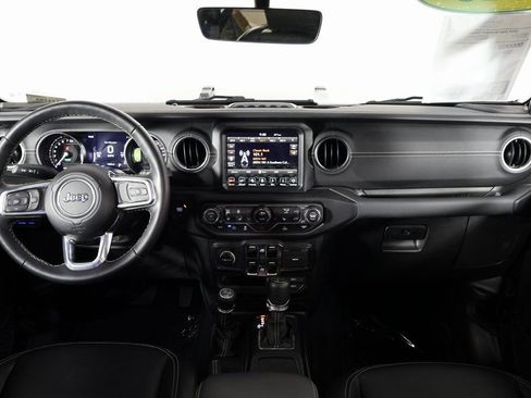 Used 2023 Jeep Wrangler Unlimited Sahara w/ Cold Weather Group image 8