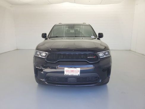 Used 2024 Dodge Durango GT image 3