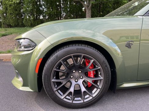 Used 2022 Dodge Charger SRT Hellcat w/ SRT Black Package image 81