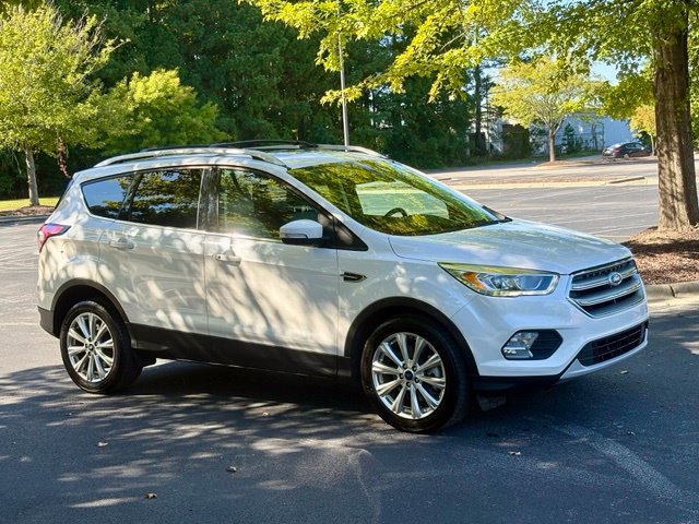 Used 2017 Ford Escape Titanium FWD image 10