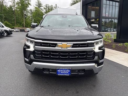 Used 2023 Chevrolet Silverado 1500 LT AWD/4WD image 7