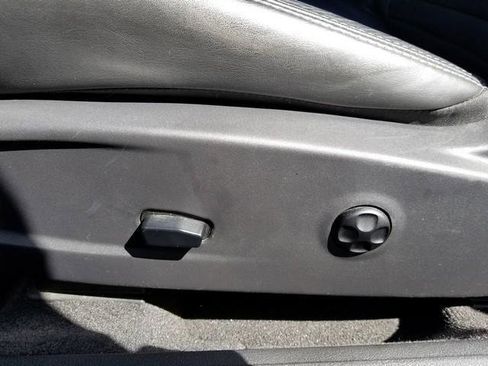 Used 2012 Dodge Challenger R/T image 16