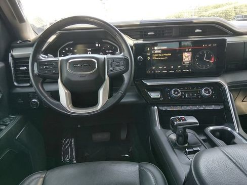 Used 2023 GMC Sierra 1500 Denali w/ Denali Reserve Package AWD/4WD image 10