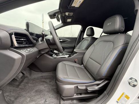 New 2026 Buick Envista Sport Touring image 17