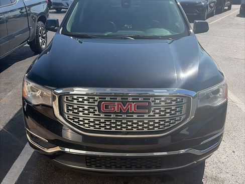 Used 2018 GMC Acadia Denali w/ Technology Package image 2