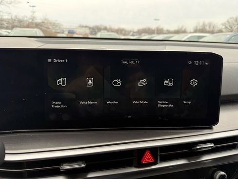 Certified 2024 Kia Sorento S image 21