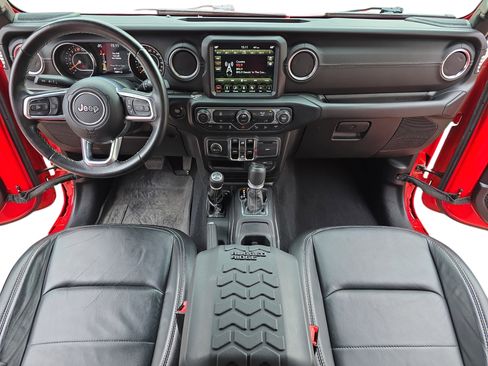 Used 2019 Jeep Wrangler Unlimited Sahara w/ Quick Order Package 24M Moab AWD/4WD image 9