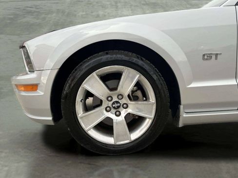 Used 2006 Ford Mustang GT RWD image 28
