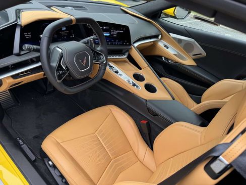 Used 2026 Chevrolet Corvette Stingray Premium Conv w/ Z51 Performance Package RWD image 14
