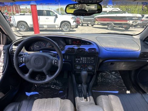 Used 2001 Pontiac Grand Prix GT w/ Opt Pkg 3 FWD image 12