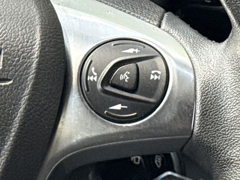 Used 2015 Ford Transit 150 XLT image 19