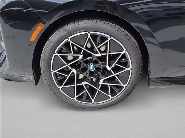 New 2027 BMW 740i w/ Executive Package RWD image 9