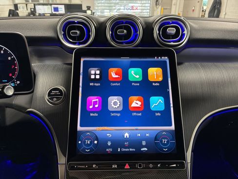 Used 2025 Mercedes-Benz GLC 300 GLC 300 image 24