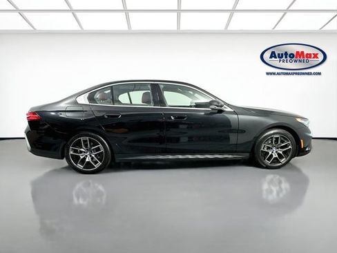 Used 2026 BMW 530i xDrive AWD/4WD image 10