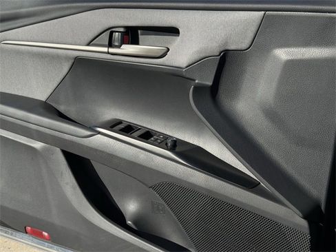 Used 2025 Toyota Camry LE image 25