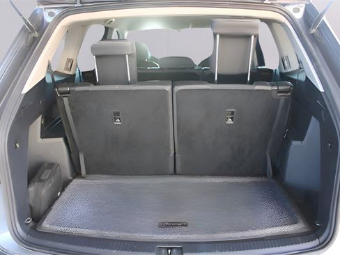 Used 2023 Volkswagen Atlas SE image 9