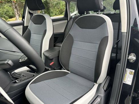 New 2025 Volkswagen Taos S image 11