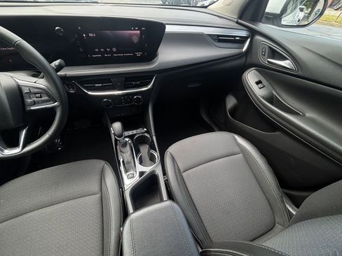 Used 2025 Buick Encore GX Preferred FWD image 35