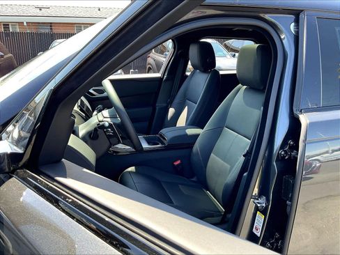 New 2026 Land Rover Range Rover Velar Dynamic SE image 8