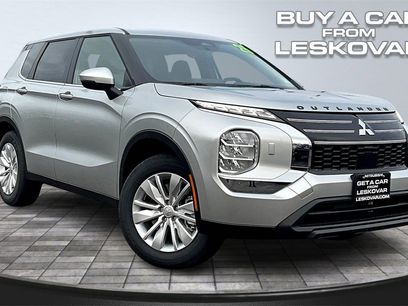 New 2025 Mitsubishi Outlander ES