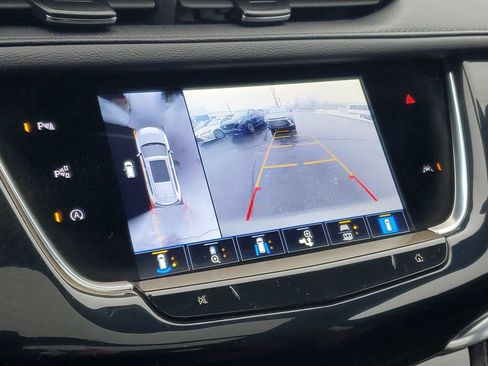 Used 2023 Cadillac XT6 Premium Luxury w/ Technology Package image 20